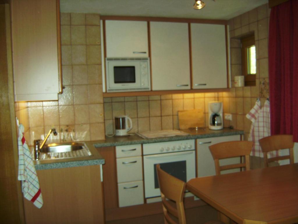 Appartement Haus Michael à Oetz Extérieur photo